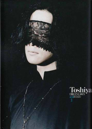  Toshiya - MASSIVE magazine Vol. 8