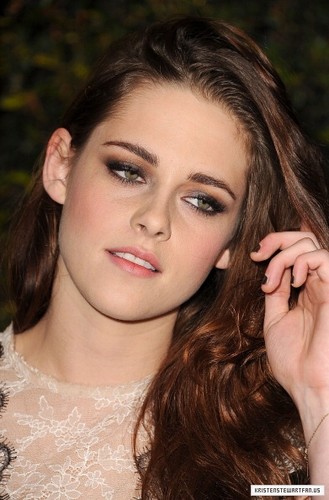  Kristen at the Academy Of Motion Pictures Arts And Sciences' Governors Awards {01/12/12}.