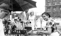 Marilyn Monroe with Arthur Miller eating a hot dog - marilyn-monroe photo