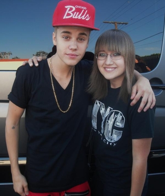  Justin With Фаны