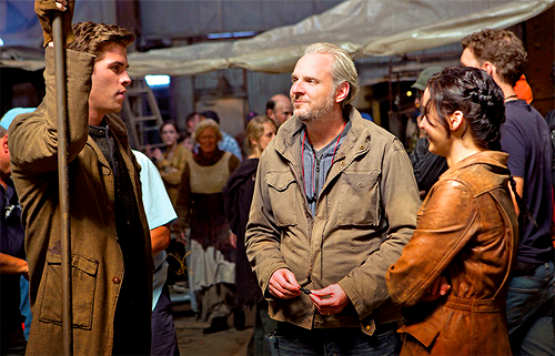  Jennifer and Liam behind the scenes of Catching fuego