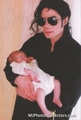 Michael And Baby Pris - paris-jackson photo