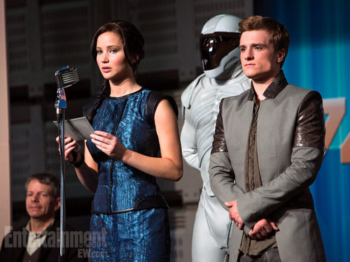New Catching Fire promotional photo (EW issue)