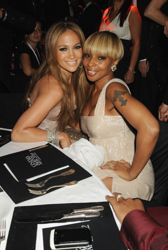  Mary J Blige & Jennifer Lopez [2010]