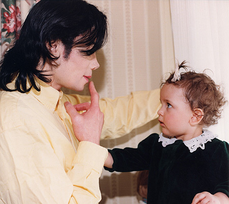 Michael And Paris When She Was A Baby