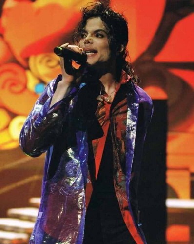 Michael's 'Pissed off' look (Mikegasm Alert) O__O