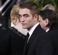 Robert Pattinson at the 2013 70th Golden Globes - robert-pattinson photo