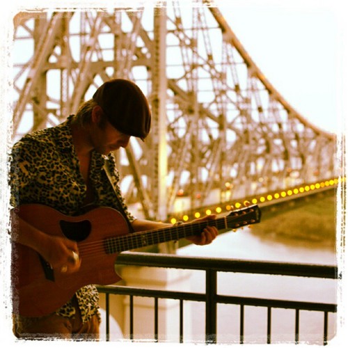  Acoustic set, Brisbane. Bridge, Australia nee series of acoustic sets coming on youtube, ;)