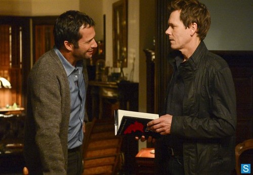  The Following - Episode 1.03 - The Poet’s apoy - Promotional mga litrato