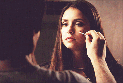 Damon và Elena