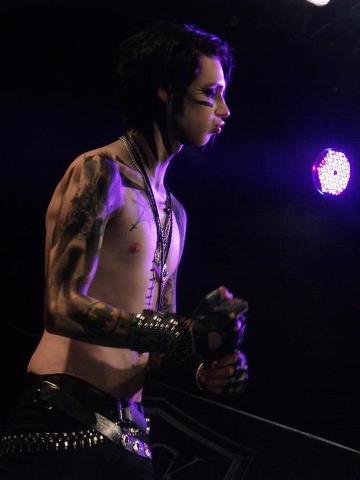 <3<3<3<3<3Andy<3<3<3<3<3<3