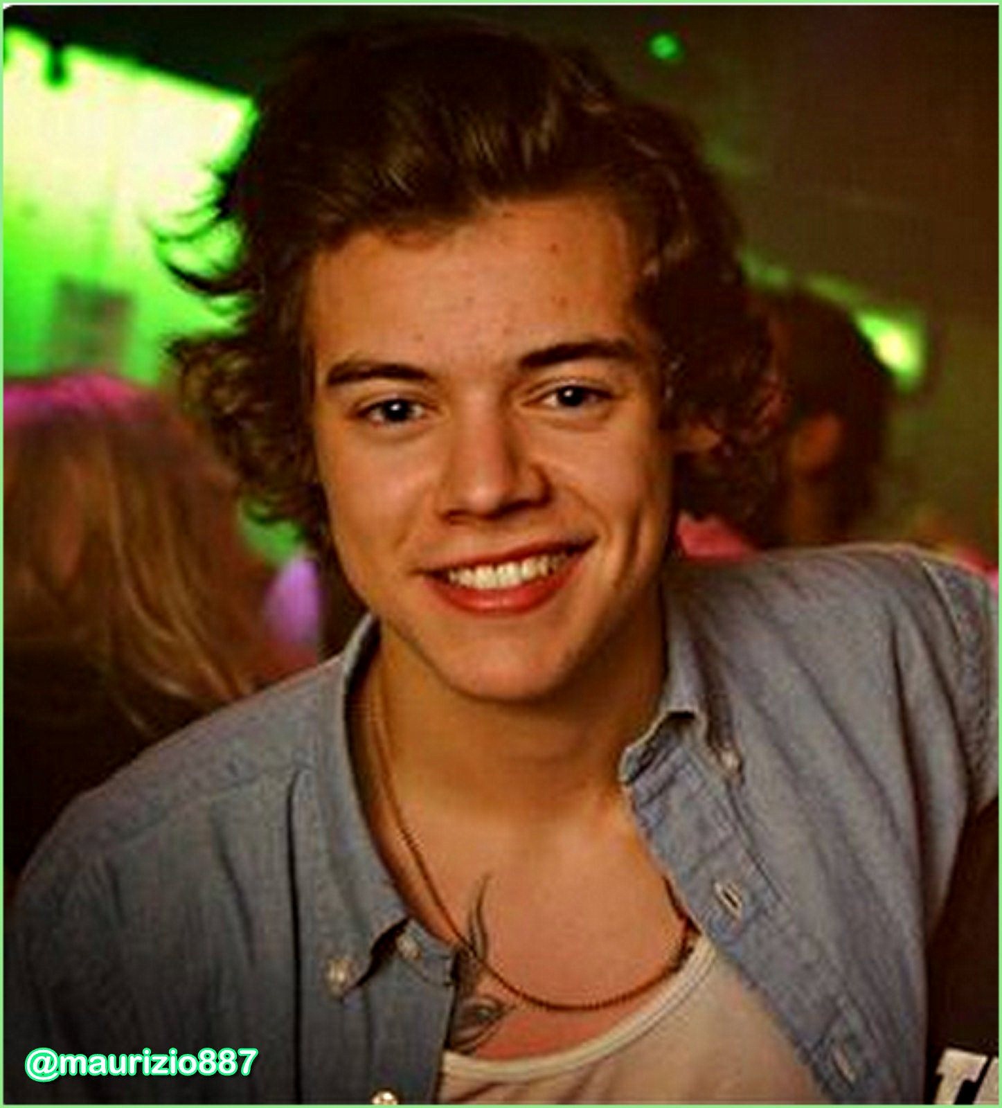 http://images6.fanpop.com/image/photos/33600000/Harry-styles-2013-one-direction-33655298-1447-1600.jpg