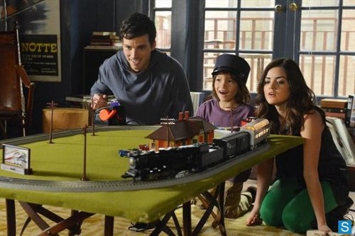  Pretty Little Liars - Episode 3.21 - Out of Sight, Out of Mind - Promotional foto