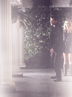 Tyler & Klaus parallel: Walking away from Caroline || 4x14
