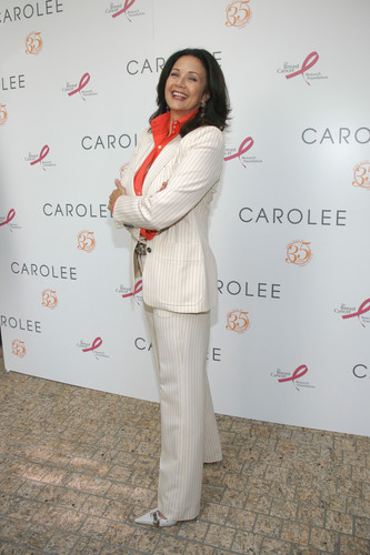  Lynda Carter (2007)
