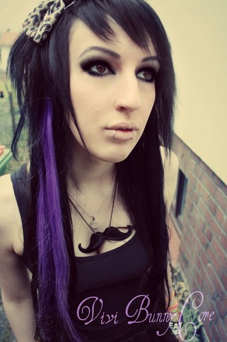  Vivi Bunnycore black purple ईमो scene hair