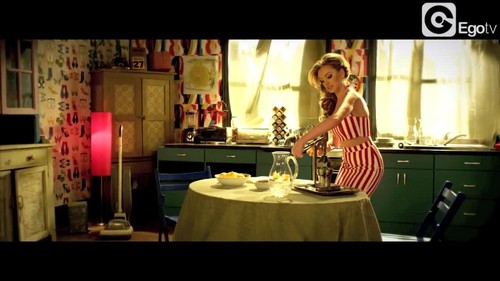 Alexandra Stan- Lemonade {Music Video}
