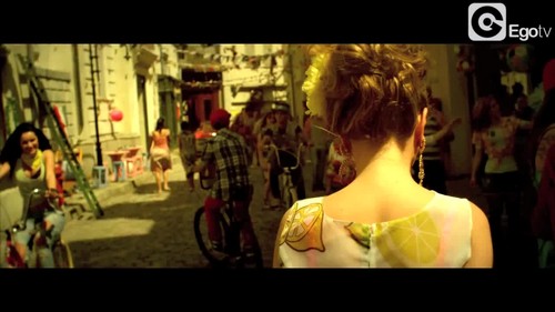 Alexandra Stan- Lemonade {Music Video}
