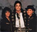 Michael With His Two Sisters, Janet and Rebbie Backstage During The Bad Tour Back In 1989 - michael-jackson photo
