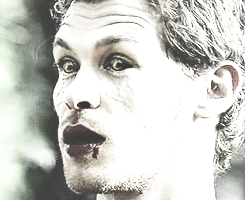  Klaus Mikaelson + blood and fangs