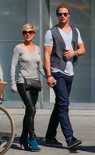  Chris Hemsworth and Elsa Pataky