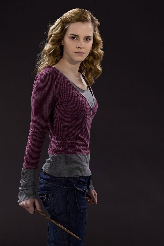 Emma-Watson-hermione-granger-34114024-640-960.jpg