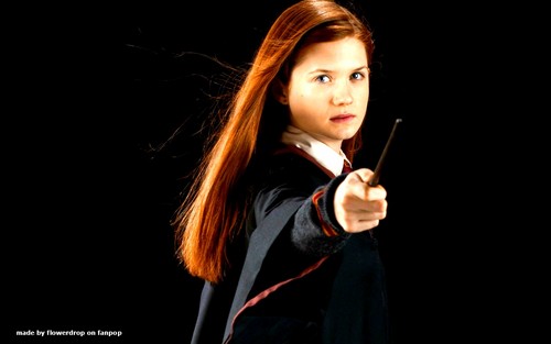  Ginny Weasley kertas dinding