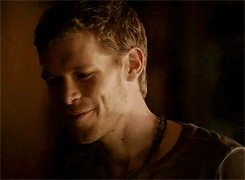  Klaus Mikaelson + 4.18 “American Gothic”