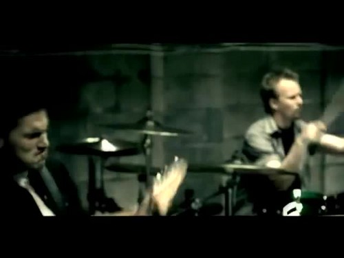  nickelback - How You Remind Me {Music Video}