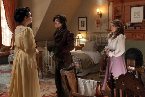  Once Upon a Time - Episode 2.21 - 秒 星, 星级 to the Right