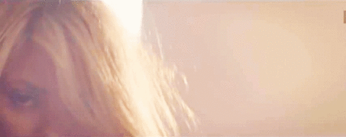  Shakira in ‘Addicted To You’ Muzik video