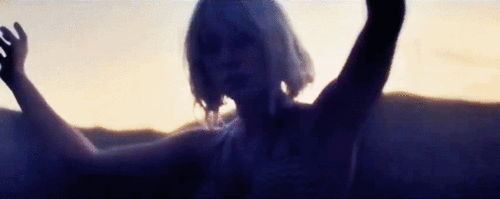  Shakira in ‘Addicted To You’ muziki video