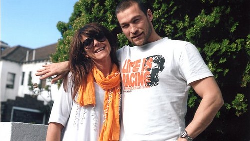  Andy Whitfield with wife Vashti.