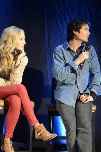  Candice at Bloody Night Con 欧洲 - Brussels (May 2013)