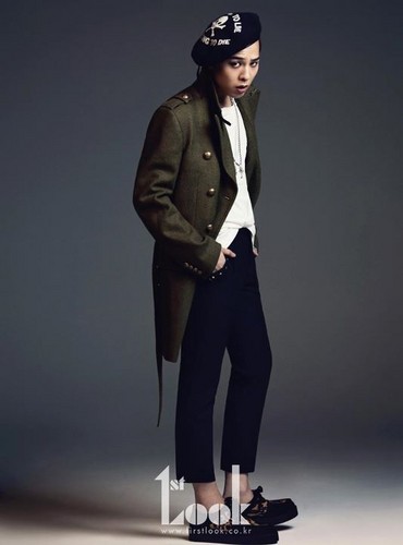  G-DRAGON for 1st Look (2011)