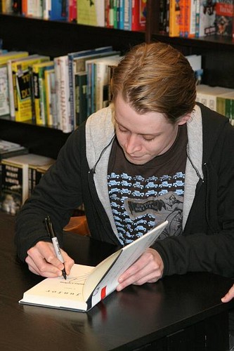  Macaulay Culkin Book Signing