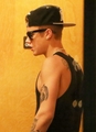 05.16.2013 Justin Brings His “Guns” To The Same Studio As Miley Cyrus - beliebers photo