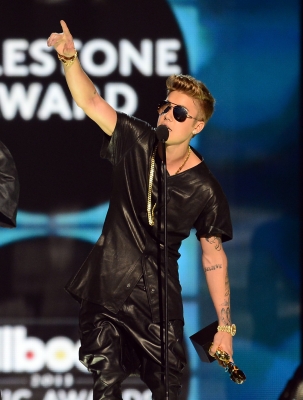  05.19.2013 Billboard संगीत Awards - दिखाना