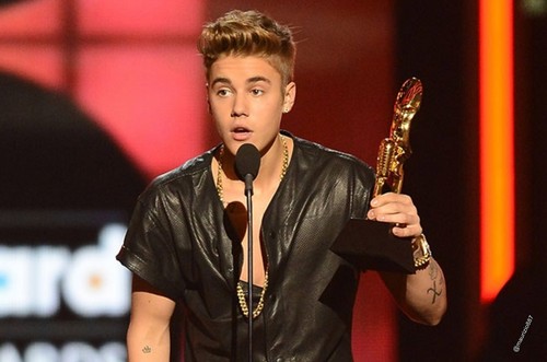  Justin Bieber Billboard সঙ্গীত Awards 2013