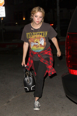  Out in Hollywood (May 24th, 2013)
