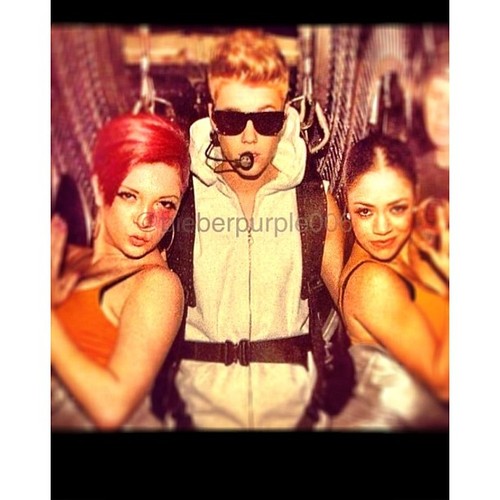 06.02.2013 Justin At Miami Beach + Random