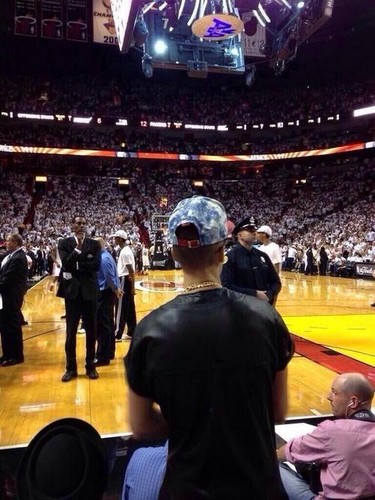 06.03.2013 Justin At The Miami Heat Game