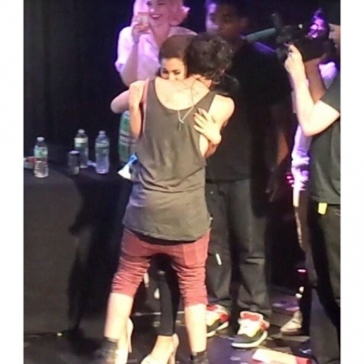  10.June.2013 - Ariana surprises Jai on Stage at a Janoskians konser in NYC