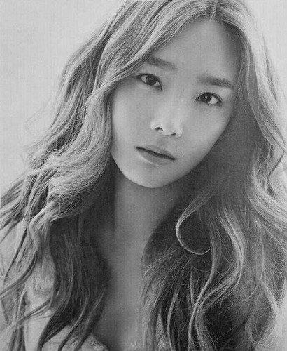  Girls' Generation's lovely TaeYeon for 'High Cut' magazine