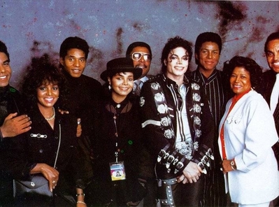  The Jackson Family Backstage Back In 1989