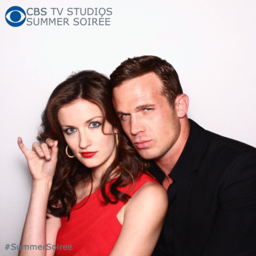  Anna Wood and Cam Gigandet from Reckless know how to have fun in the fotografia booth! CBS SummerSoire