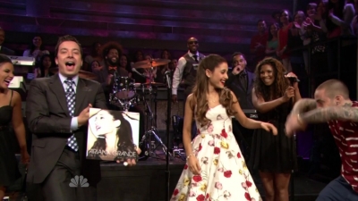  Ariana performs