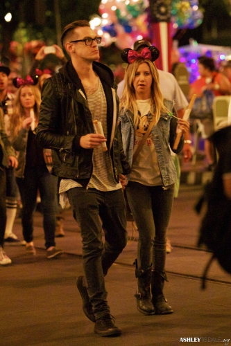 Ashley & Chris @ Disneyland