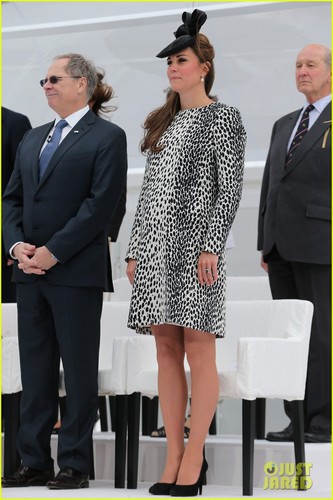  Kate Middleton takes a tour of the Princess Cruises ship