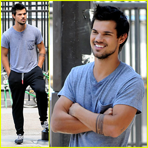  Taylor in NY filming Tracers
